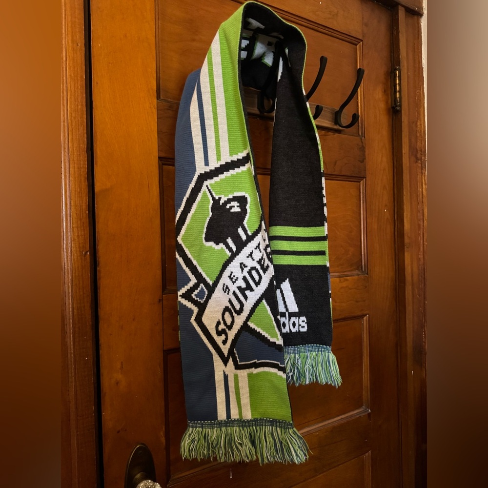 Vintage Seattle Sounders Scarf Reversible